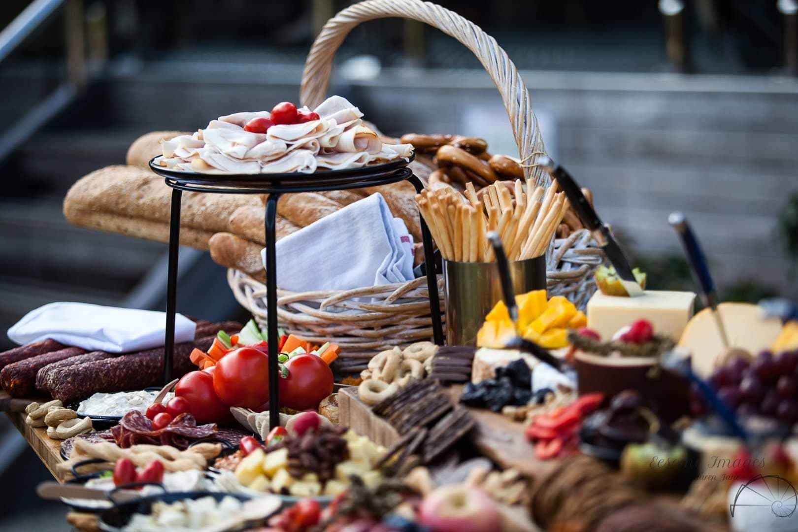 Flying Canapé